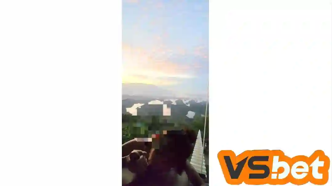 Chịch em gái trên tầng thượng 1 - gokkurtsozluk.com - sex trung quoc